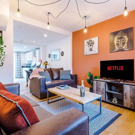 Pristine 2-Bed House In Chester By 53 Degrees Property, Ideal For Families & Small Groups, Great Location - Sleeps 6 Hough Green Extérieur photo