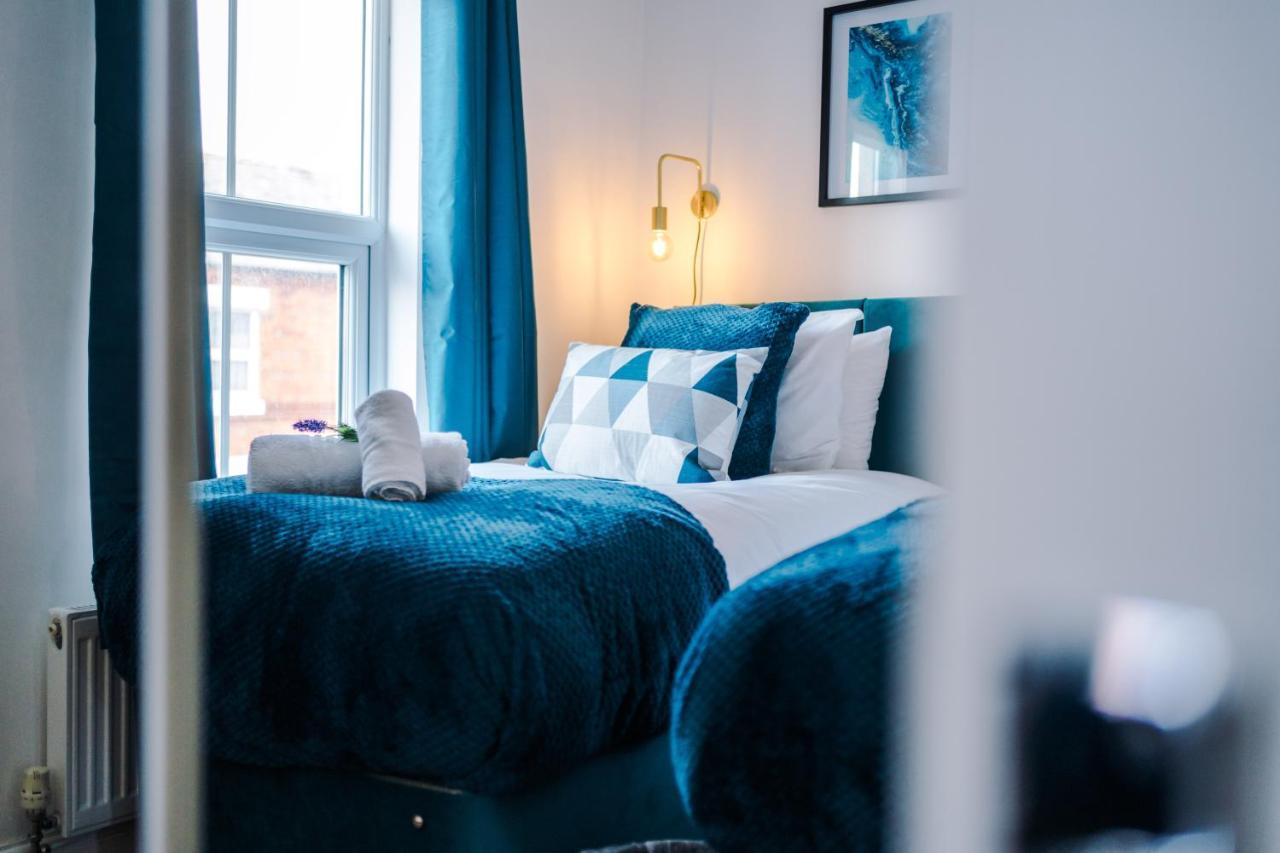 Pristine 2-Bed House In Chester By 53 Degrees Property, Ideal For Families & Small Groups, Great Location - Sleeps 6 Hough Green Extérieur photo