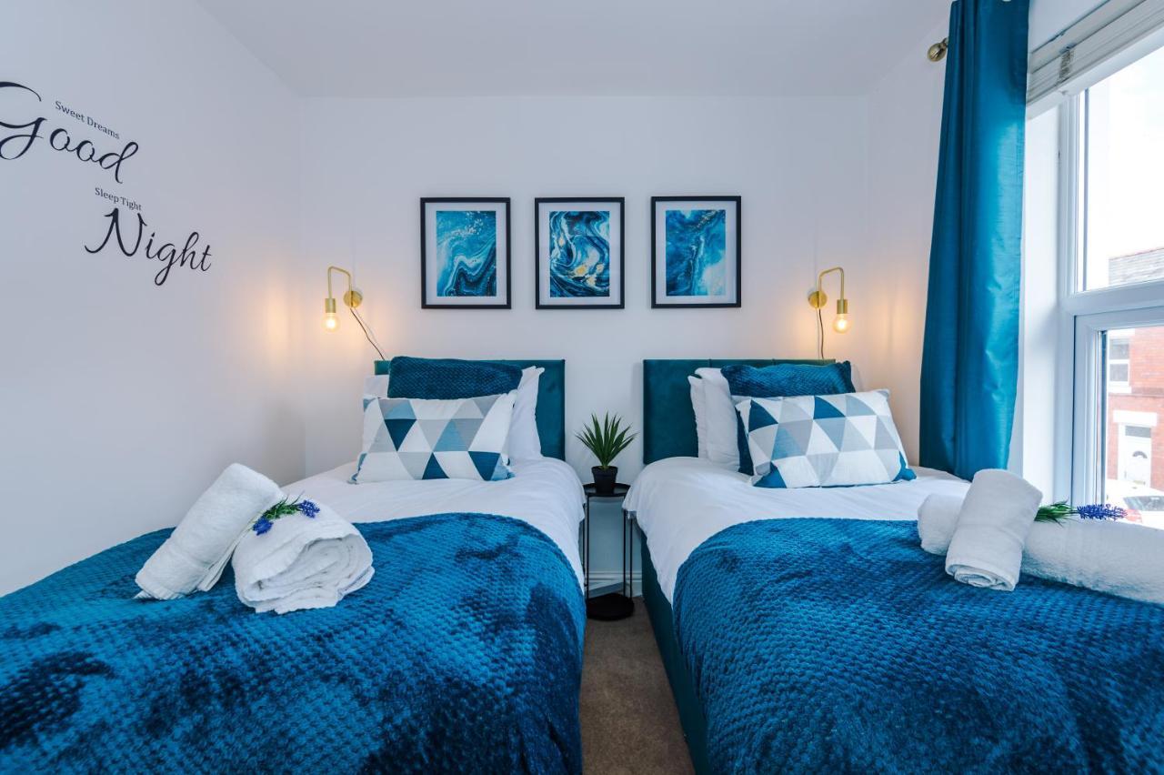 Pristine 2-Bed House In Chester By 53 Degrees Property, Ideal For Families & Small Groups, Great Location - Sleeps 6 Hough Green Extérieur photo